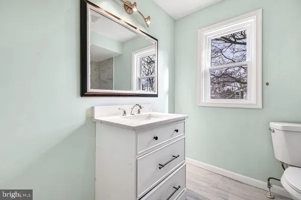 $455,000 | 201 North Greenway Avenue, Boyce, VA 22620