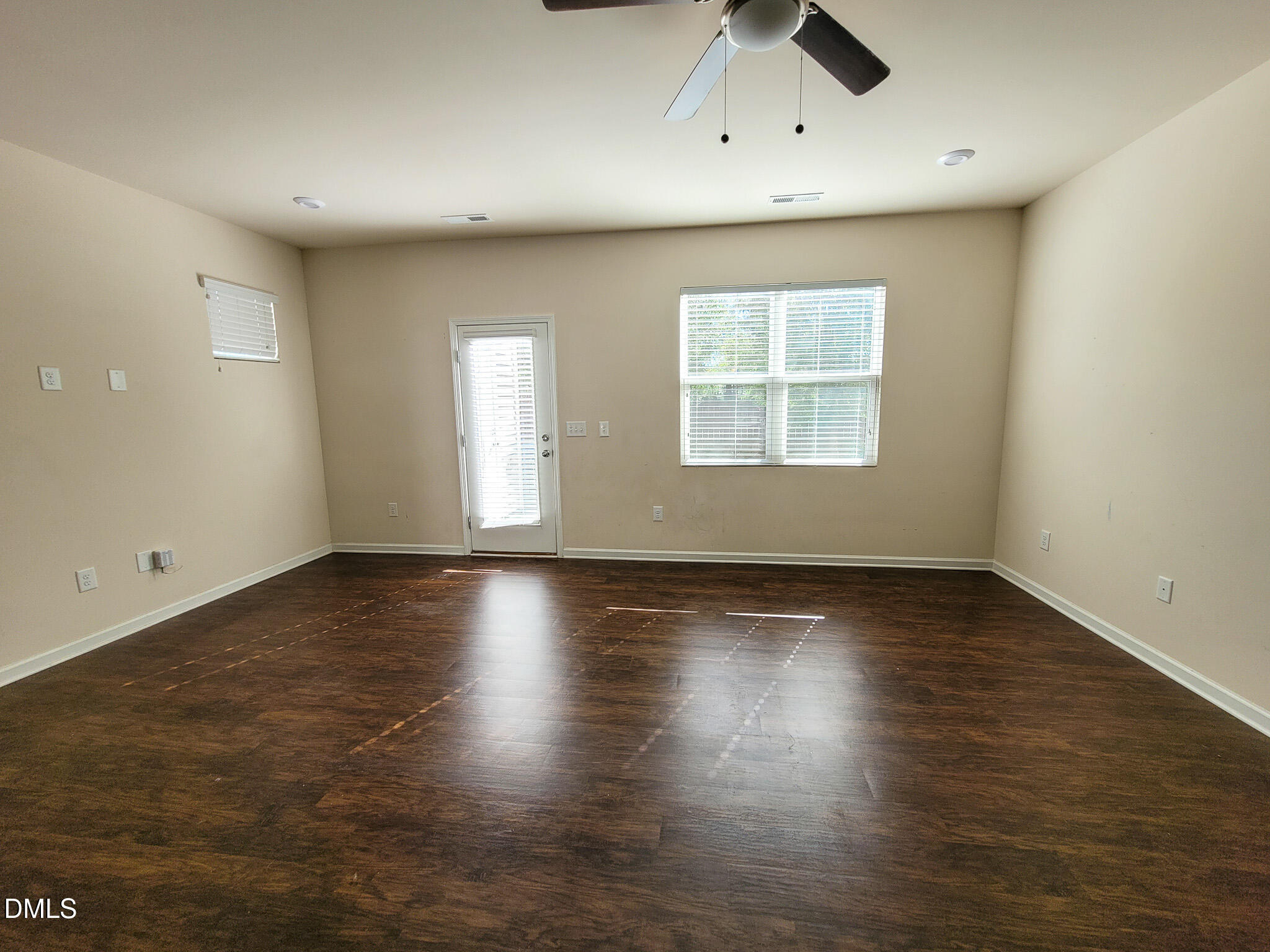 8951 Commons Townes Drive Raleigh, NC 27616 - Photo 13 of 40 20231018_110738