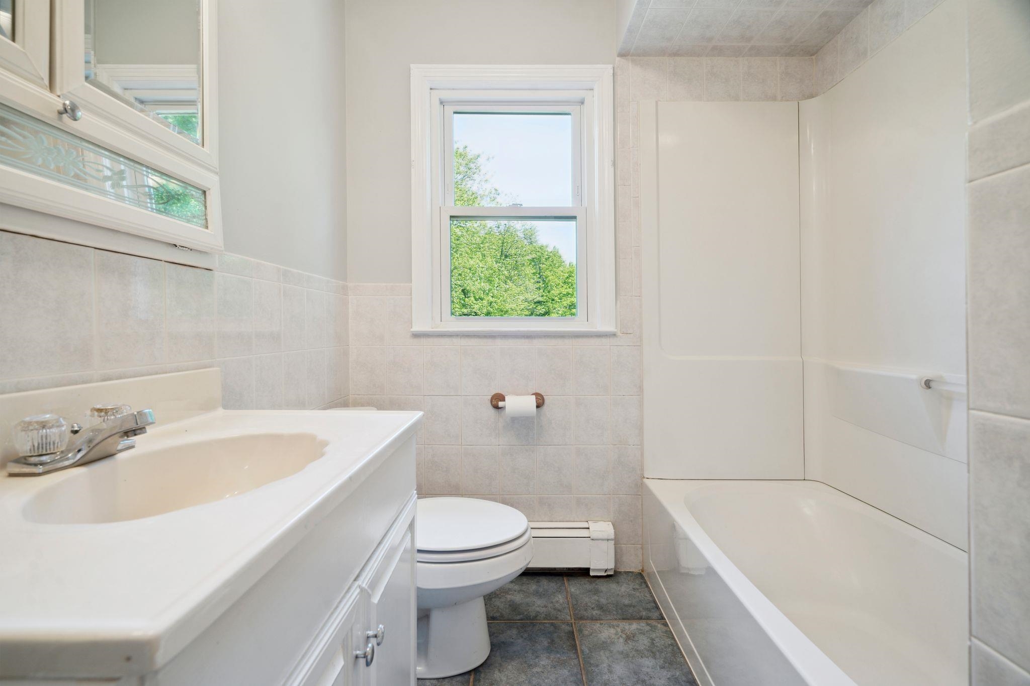 513-515 Mast Road Goffstown, NH 03045 - Photo 25 of 43