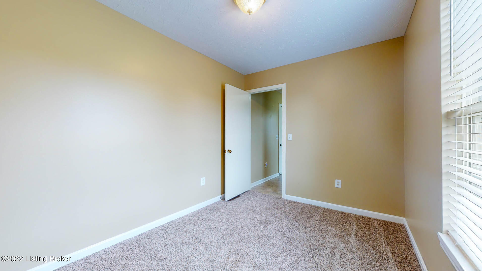 261 Flat Rock Road Elizabethtown, KY 42701 - Photo 26 of 51 Office/Other room upstairs