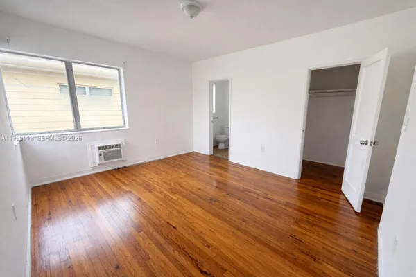 $2,175 | 945 Bay Drive, Unit 1, Miami Beach, FL 33141