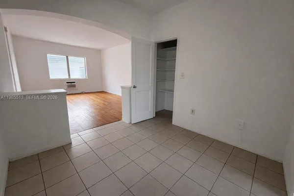 $2,175 | 945 Bay Drive, Unit 1, Miami Beach, FL 33141