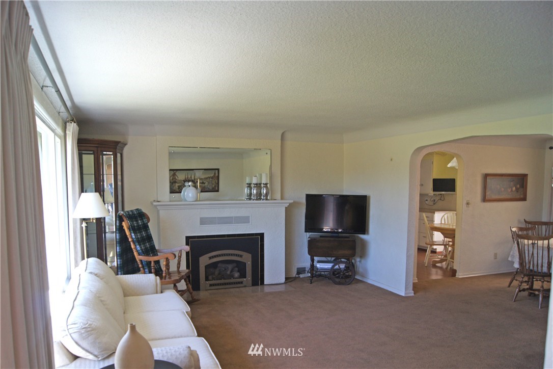 5024 Rucker Avenue Everett, WA 98203 - Photo 2 of 19 Gallery Image 2