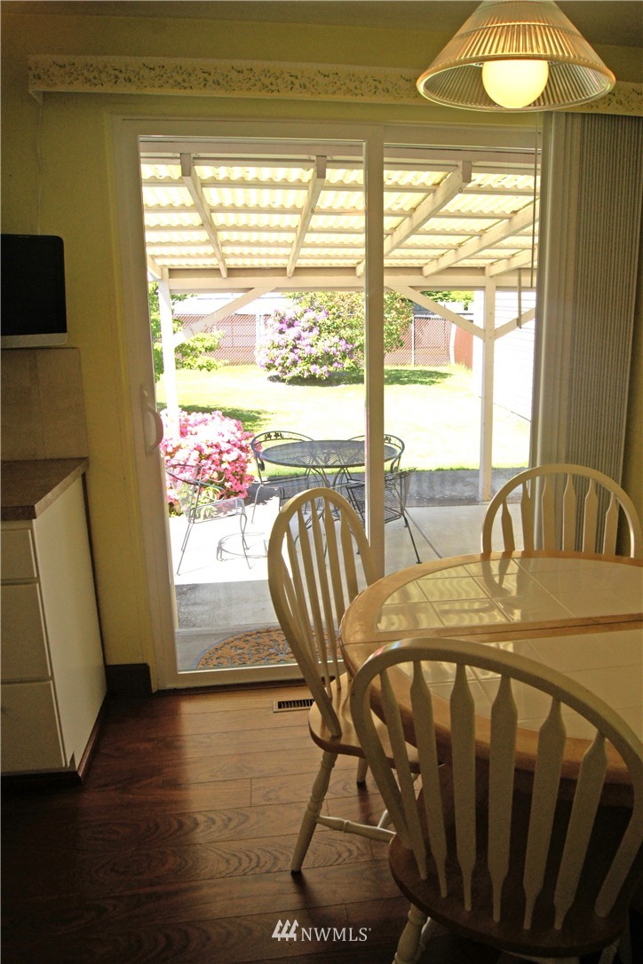 5024 Rucker Avenue Everett, WA 98203 - Photo 8 of 19 Gallery Image 8