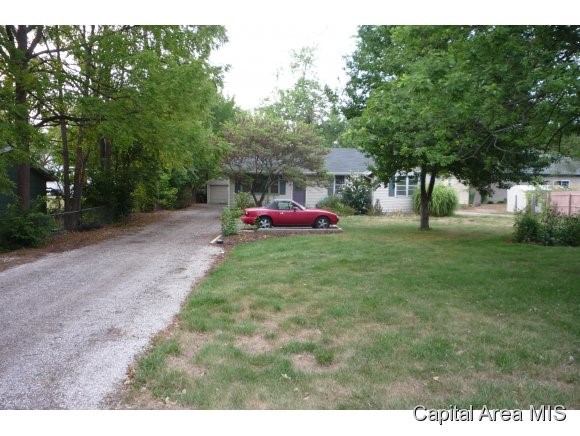 41 Vernon Road Rochester, IL 62563 - Photo 3 of 4
