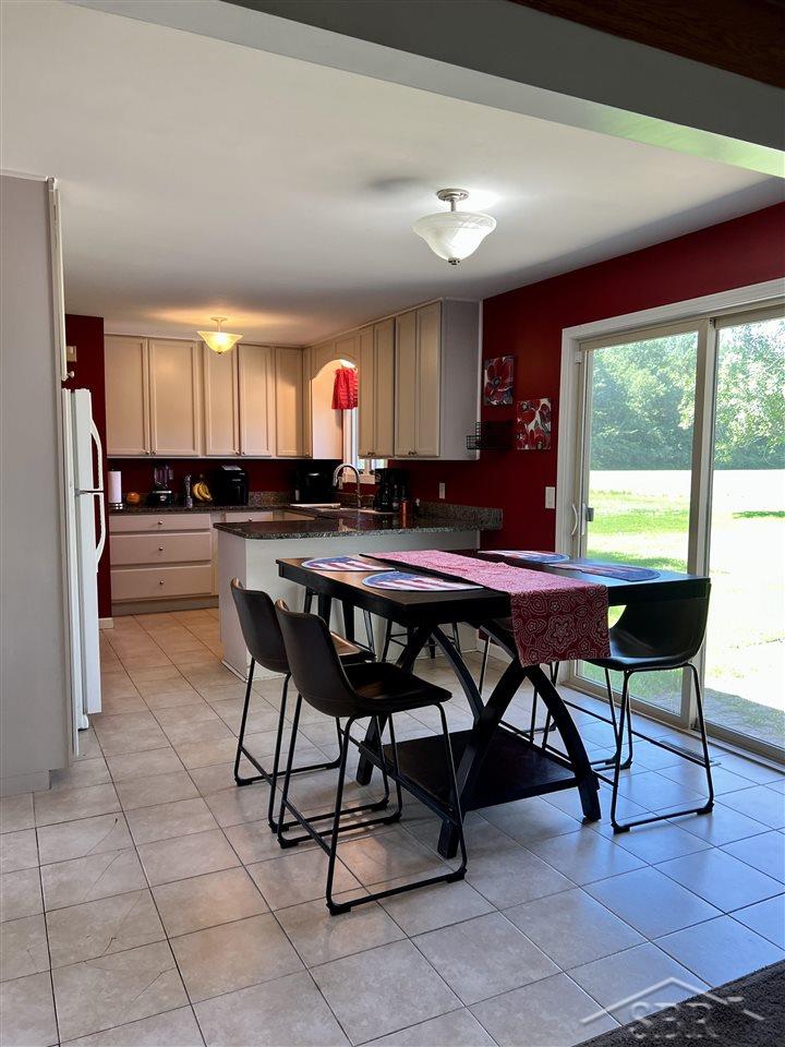 9216 Marshall Road Birch Run, MI 48415 - Photo 8 of 35 Dining Room