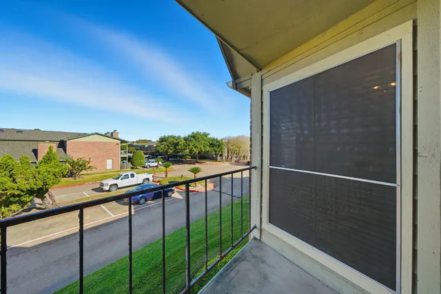 $105,000 | 18800 Egret Bay Boulevard, Unit 808, Webster, TX 77058