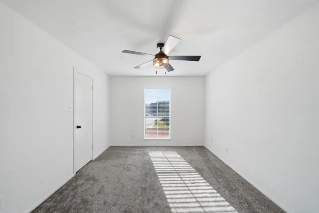 $105,000 | 18800 Egret Bay Boulevard, Unit 808, Webster, TX 77058