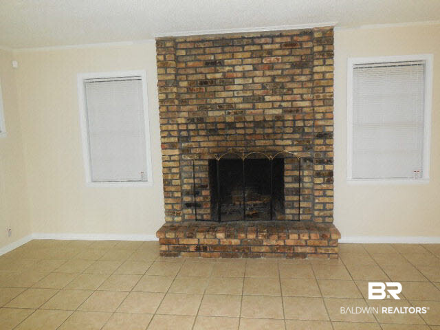 5329 Colonial Circle South Mobile, AL 36618 - Photo 4 of 16