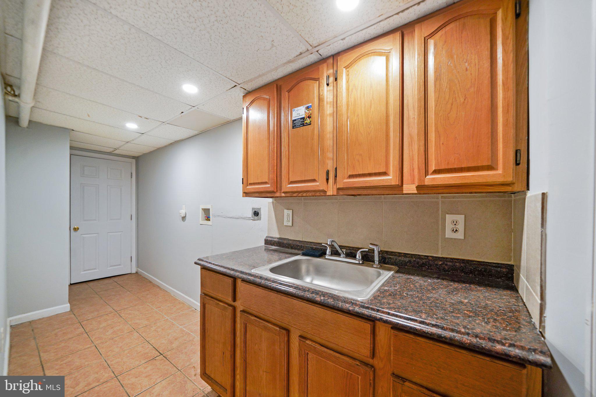 234 Huntley Road Upper Darby, PA 19082 - Photo 13 of 24