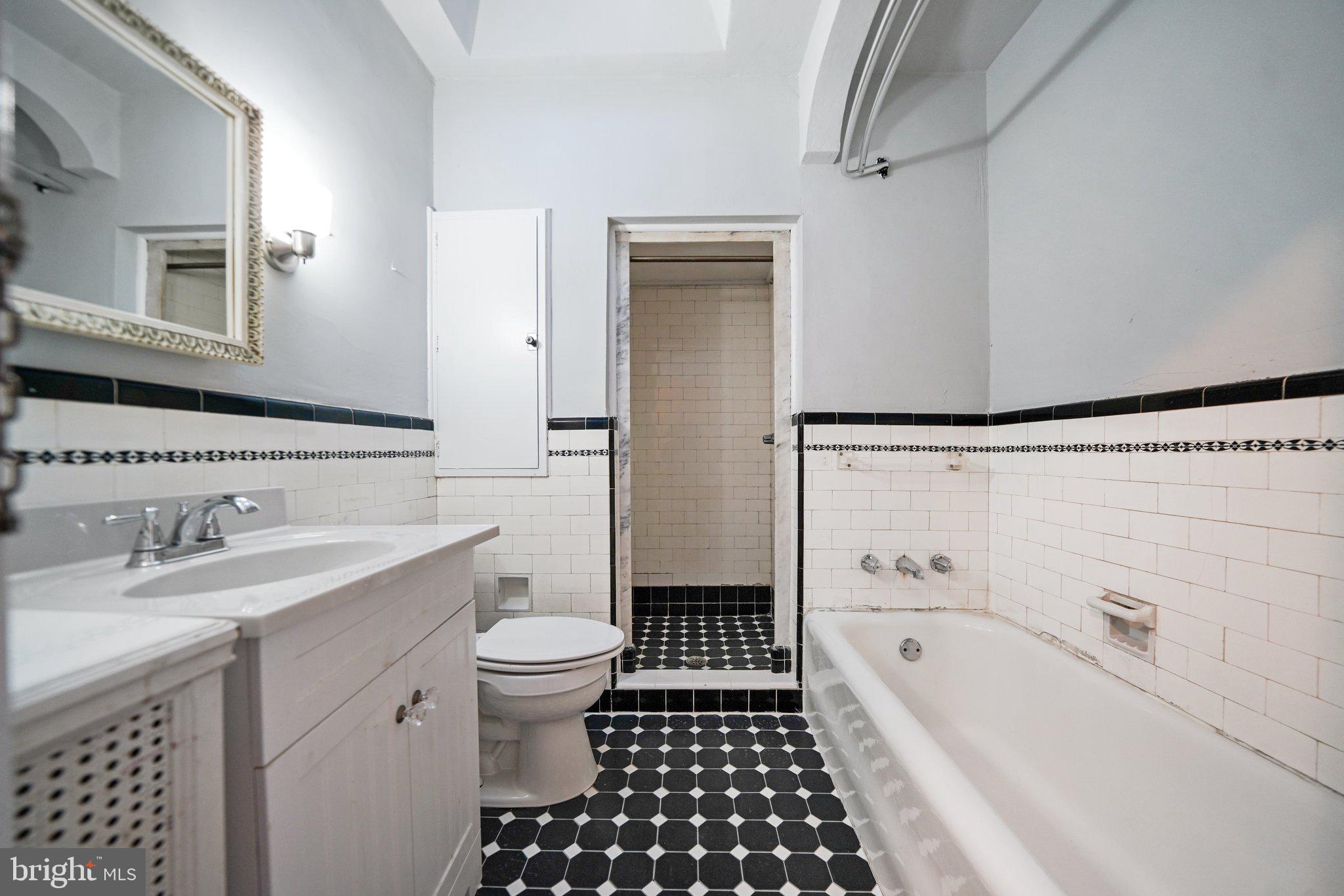 234 Huntley Road Upper Darby, PA 19082 - Photo 20 of 24