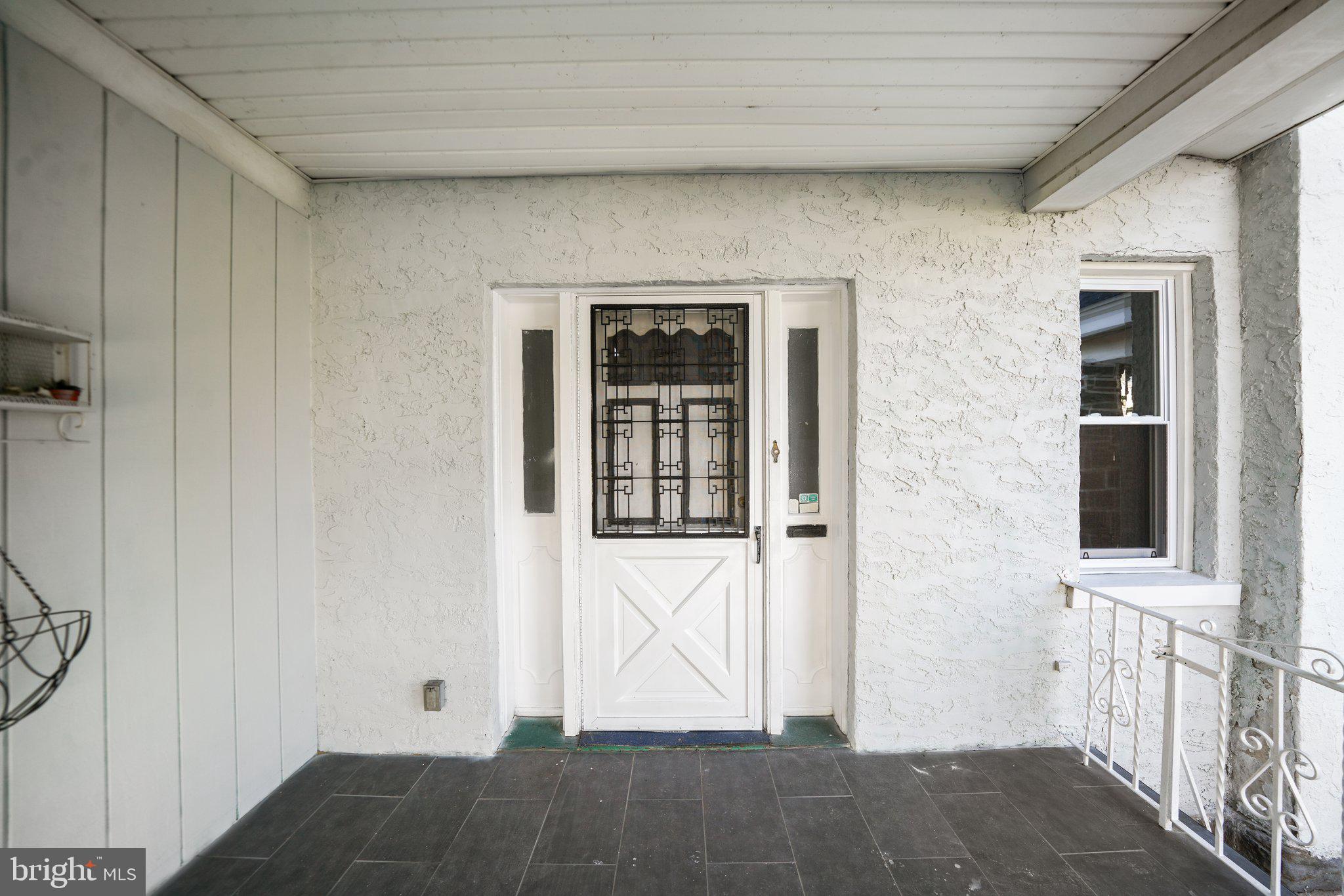 234 Huntley Road Upper Darby, PA 19082 - Photo 2 of 24