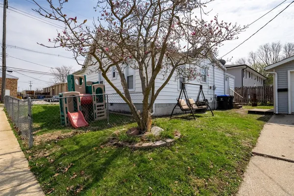 $175,000 | 1101 Bunn Street, Bloomington, IL 61701