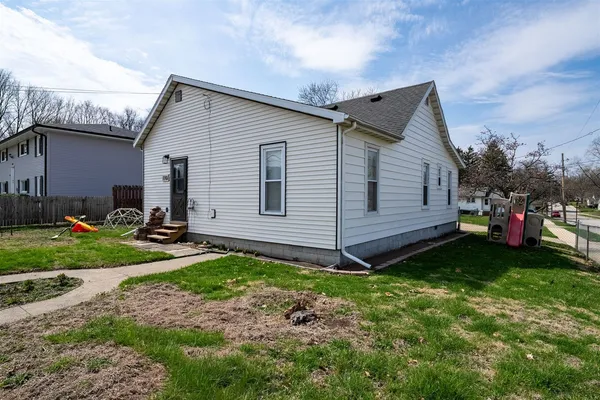 $175,000 | 1101 Bunn Street, Bloomington, IL 61701