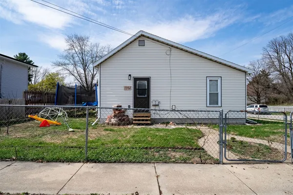 $175,000 | 1101 Bunn Street, Bloomington, IL 61701