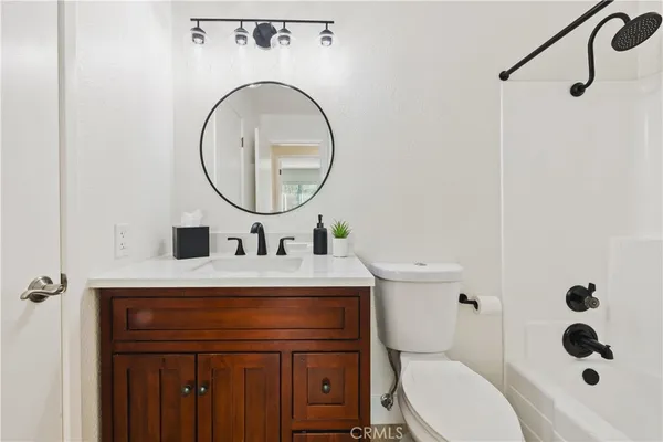 $569,000 | 20702 El Toro Lake, Unit 290, Lake Forest, CA 92630