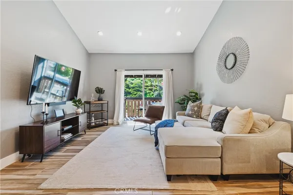 $569,000 | 20702 El Toro Lake, Unit 290, Lake Forest, CA 92630