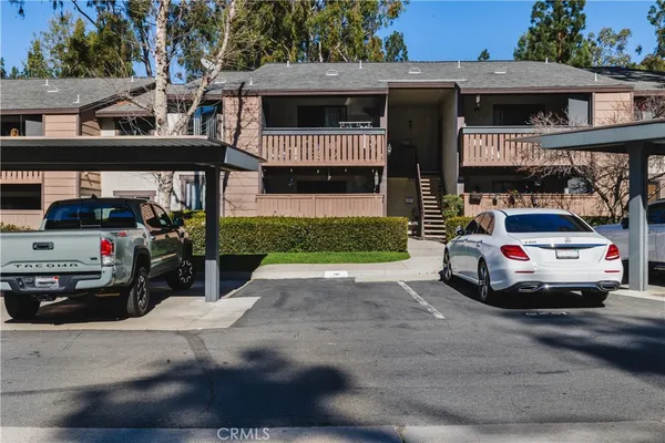 $569,000 | 20702 El Toro Lake, Unit 290, Lake Forest, CA 92630