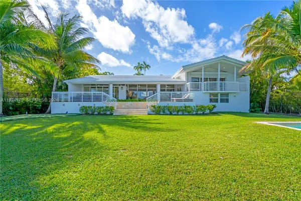 $15,500,000 | 591 North Mashta Drive, Key Biscayne, FL 33149