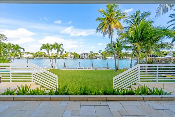 $15,500,000 | 591 North Mashta Drive, Key Biscayne, FL 33149