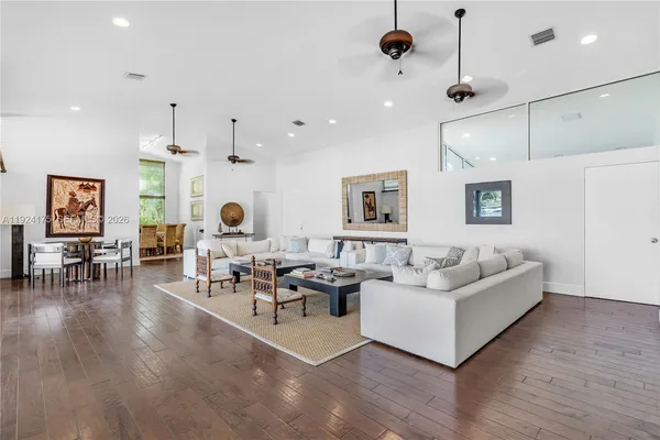 $15,500,000 | 591 North Mashta Drive, Key Biscayne, FL 33149