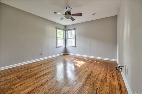 $260,000 | 4819 West 55th Street, Roeland Park, KS 66205