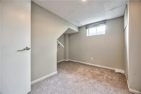 $260,000 | 4819 West 55th Street, Roeland Park, KS 66205