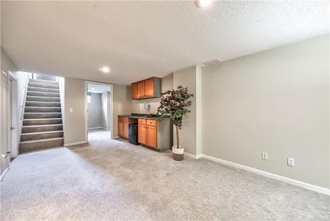 $260,000 | 4819 West 55th Street, Roeland Park, KS 66205