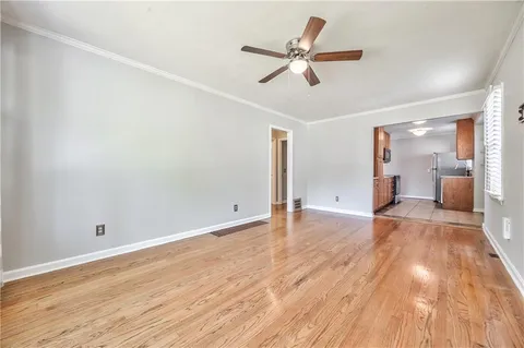 $260,000 | 4819 West 55th Street, Roeland Park, KS 66205