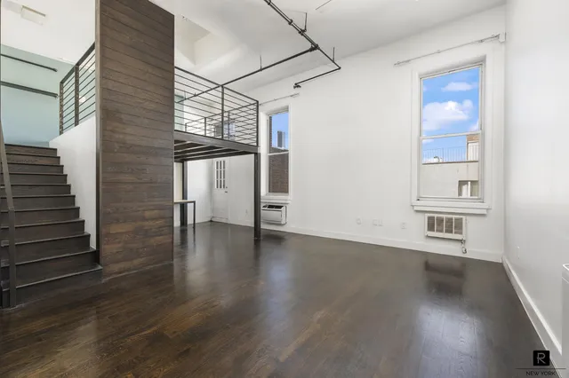 $1,395,000 | 50 Bridge Street, Unit 506 | DUMBO