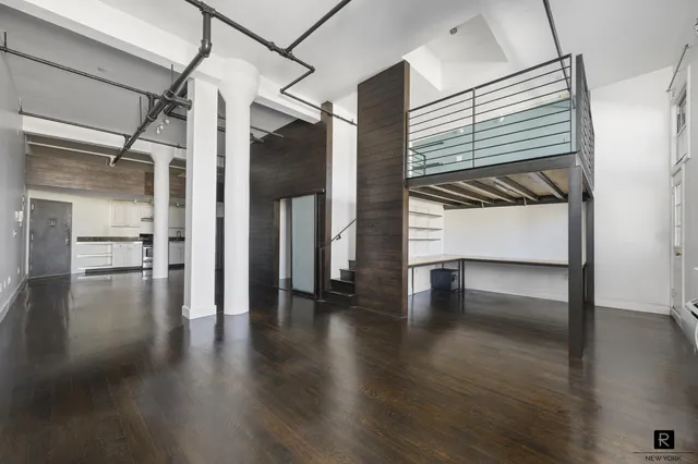 $1,395,000 | 50 Bridge Street, Unit 506 | DUMBO