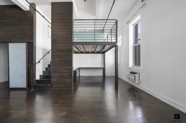 $1,395,000 | 50 Bridge Street, Unit 506 | DUMBO