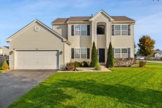 $420,000 | 405 Shadow Wood Drive, Yorkville, IL 60560