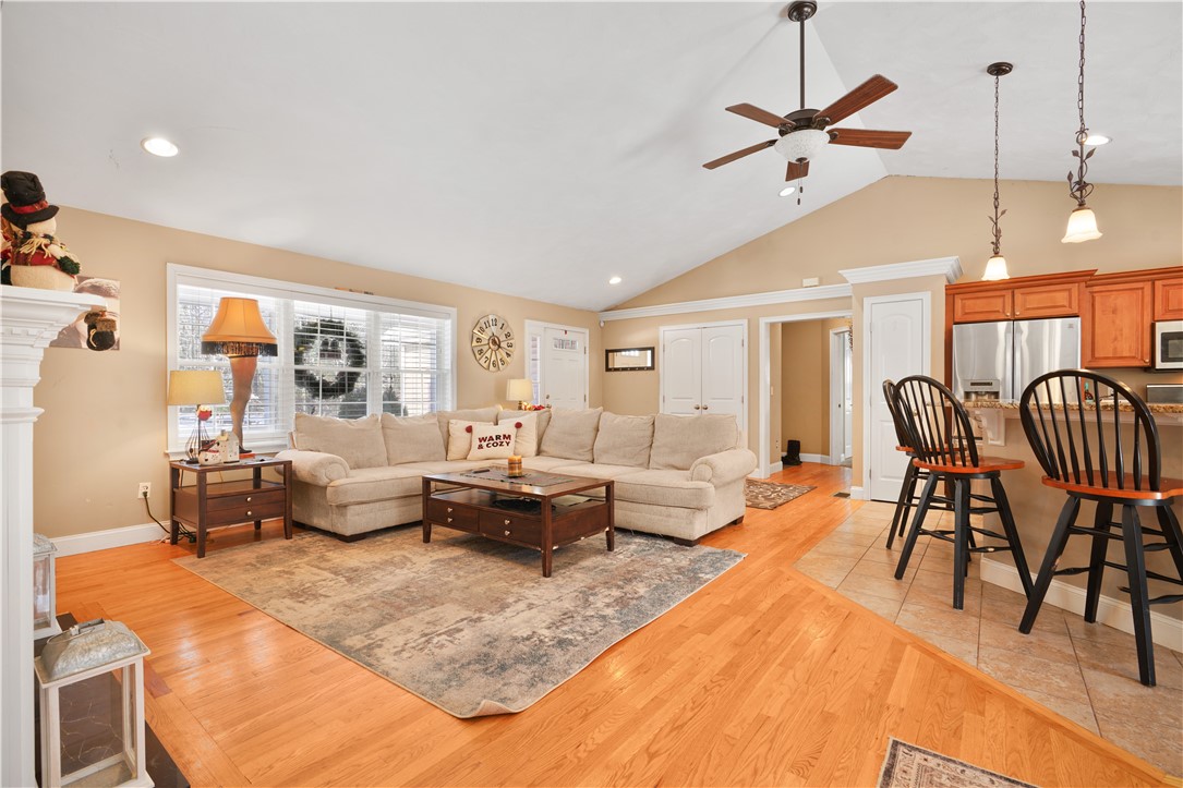 263 Plain Street Rehoboth, MA 02769 - Photo 6 of 29