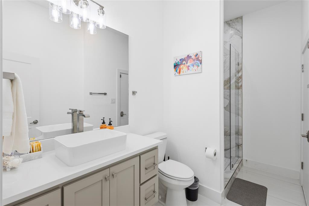 17327 Davenport Road Dallas, TX 75248 - Photo 24 of 40 Gallery Image 24