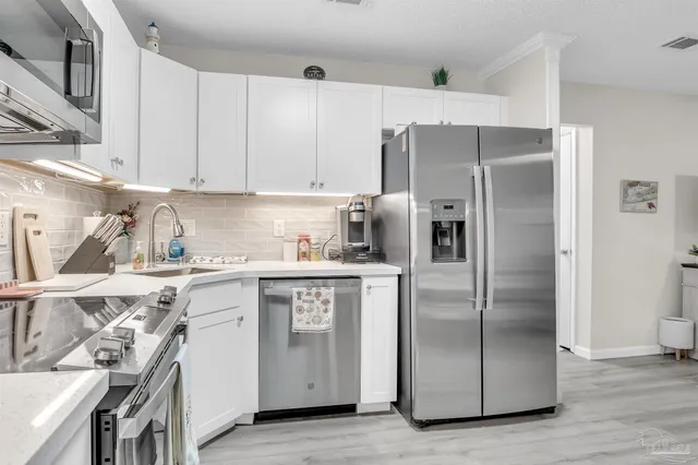 $164,000 | 3202 Redwood Lane, Unit 212, Gulf Breeze, FL 32563