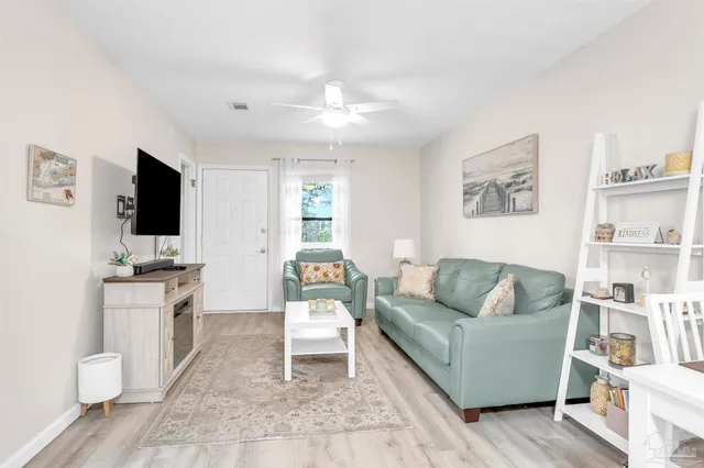 $164,000 | 3202 Redwood Lane, Unit 212, Gulf Breeze, FL 32563