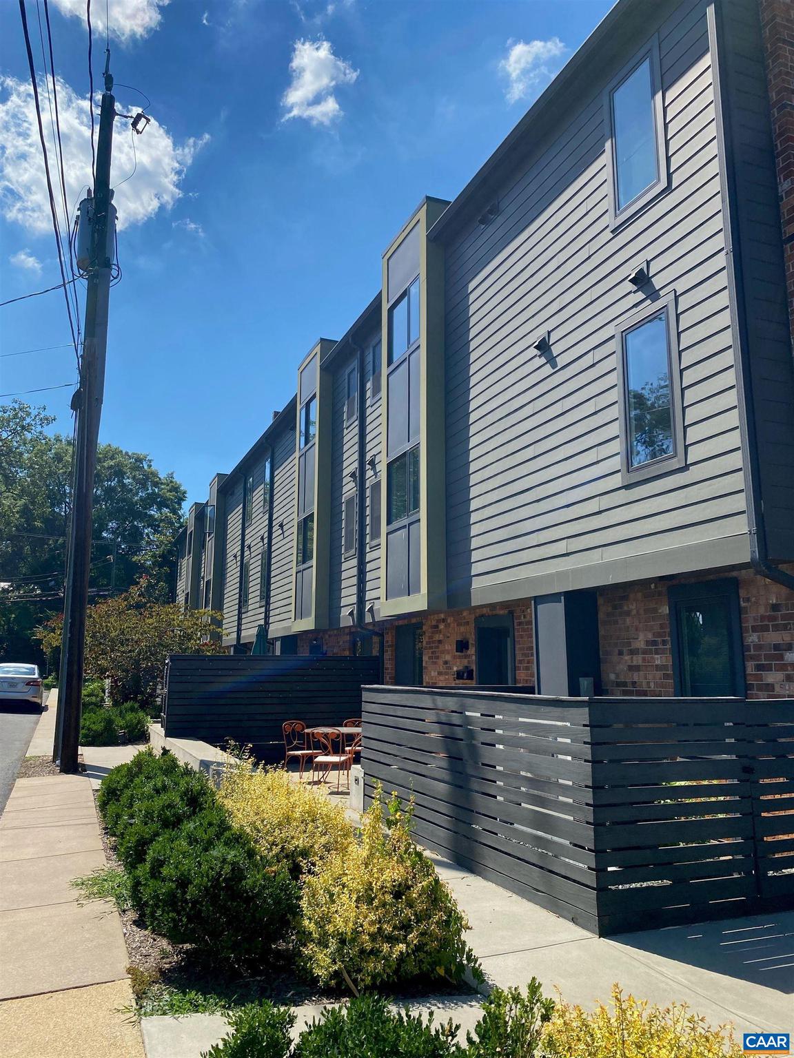 630 Park Street, Unit P Charlottesville, VA 22902 - Photo 3 of 10