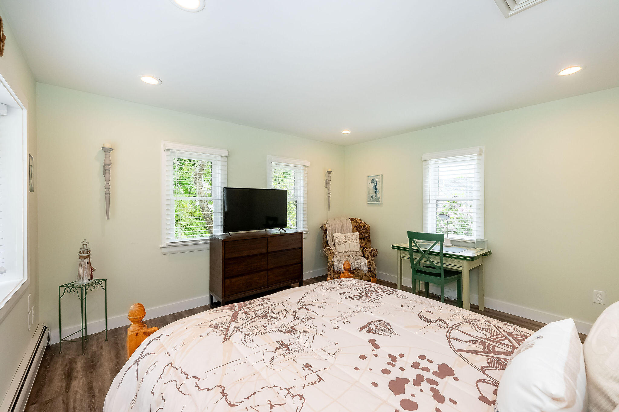 281 York Street York, ME 03909 - Photo 22 of 62 DSC_9605editforDB