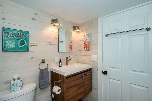 $779,900 | 281 York Street, York, ME 03909