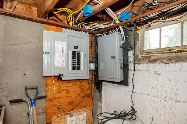 $779,900 | 281 York Street, York, ME 03909