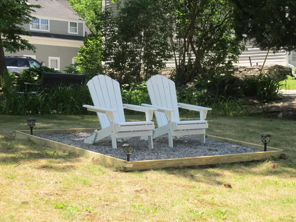 $779,900 | 281 York Street, York, ME 03909