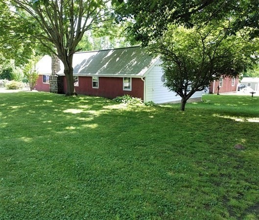 69 Oneil Road Somerset, MA 02725 - Photo 4 of 16 Gallery Image 4