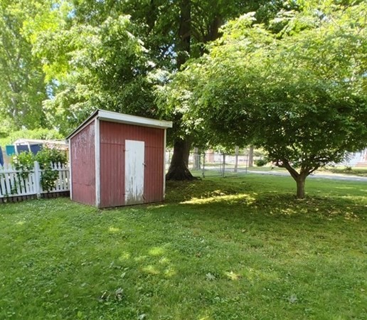 69 Oneil Road Somerset, MA 02725 - Photo 6 of 16 Gallery Image 6