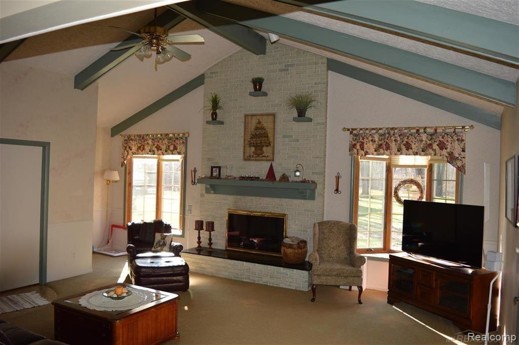 9060 Stone Road Algonac, MI 48001 - Photo 12 of 29 11.JPG