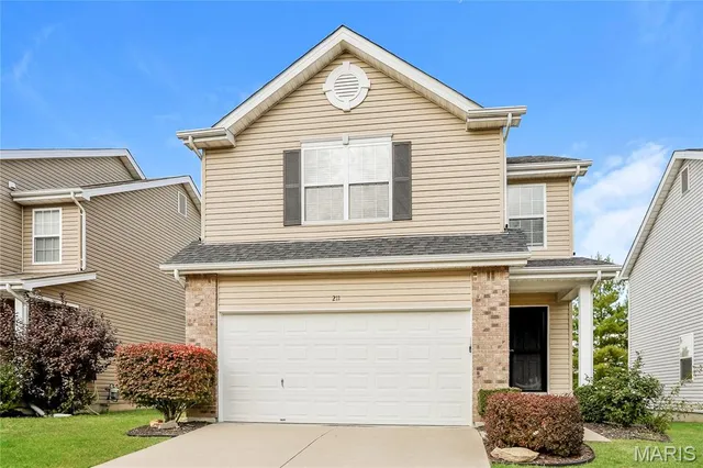 $350,000 | 211 Springbeach Drive, O'Fallon, MO 63368