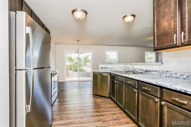 $350,000 | 211 Springbeach Drive, O'Fallon, MO 63368