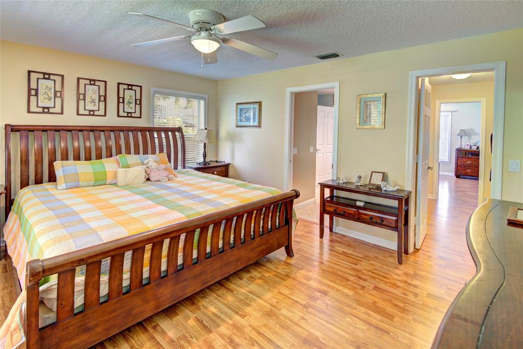 114 Sand Pine Way Royal Palm Beach, FL 33411 - Photo 16 of 25