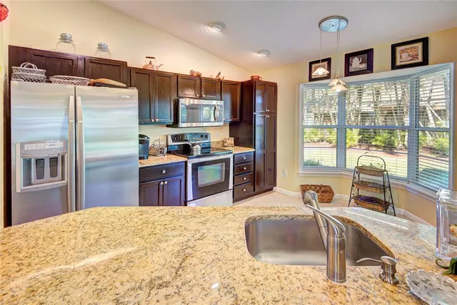 $3,000 | 114 Sand Pine Way, Royal Palm Beach, FL 33411