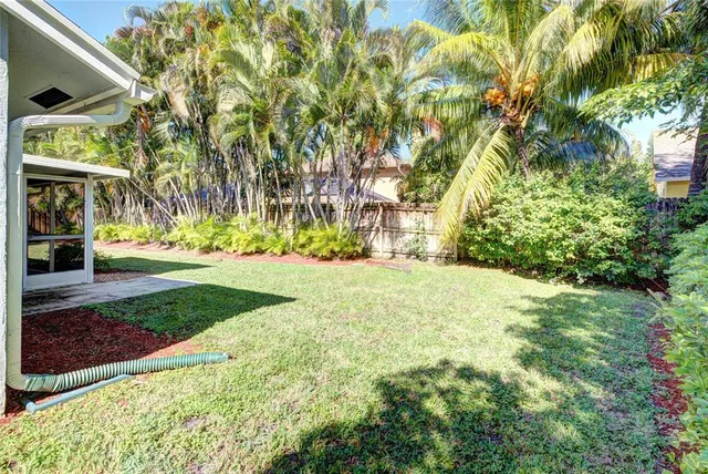 $3,000 | 114 Sand Pine Way, Royal Palm Beach, FL 33411